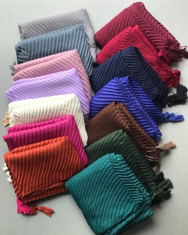 شال نخی براق مدل پارچه صدفی (فقط عمده فروشی کد 266)