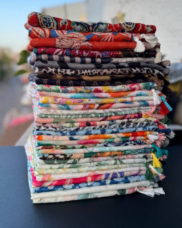 شال نخ پنبه وارداتی منگوله دار(تکفروشی کد 118)