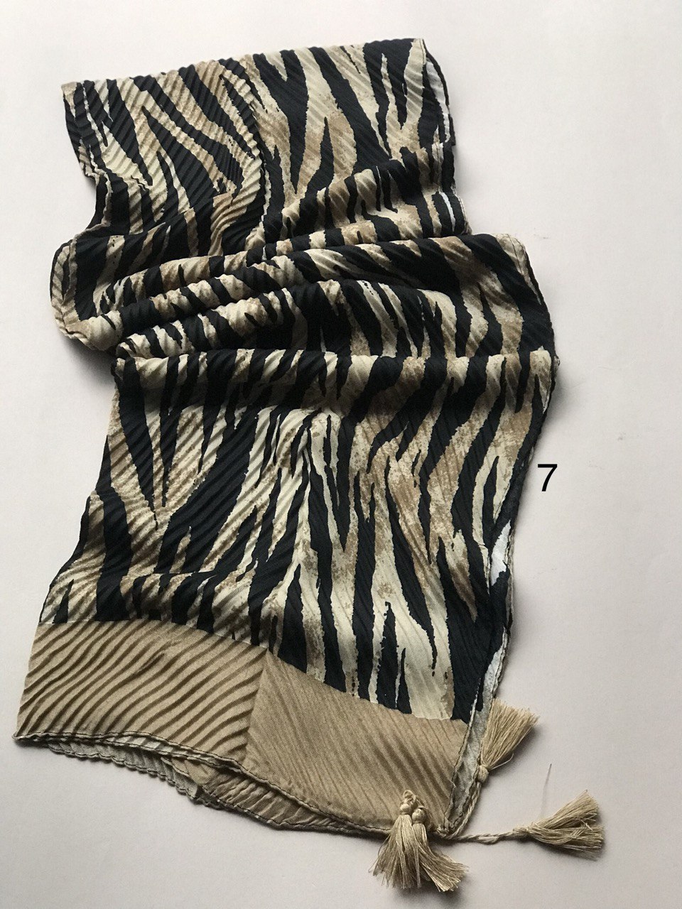 photo_5780604416947241424_y