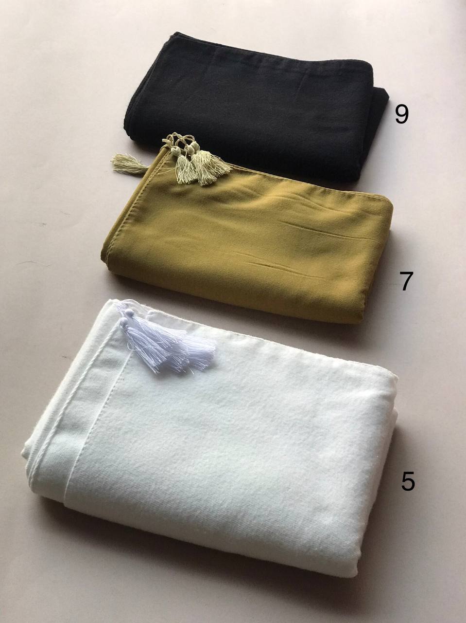 photo_5791871615108235177_y