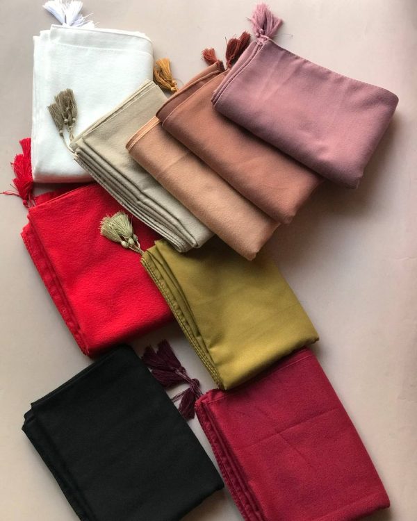 شال پلیسه ساده منگوله دار