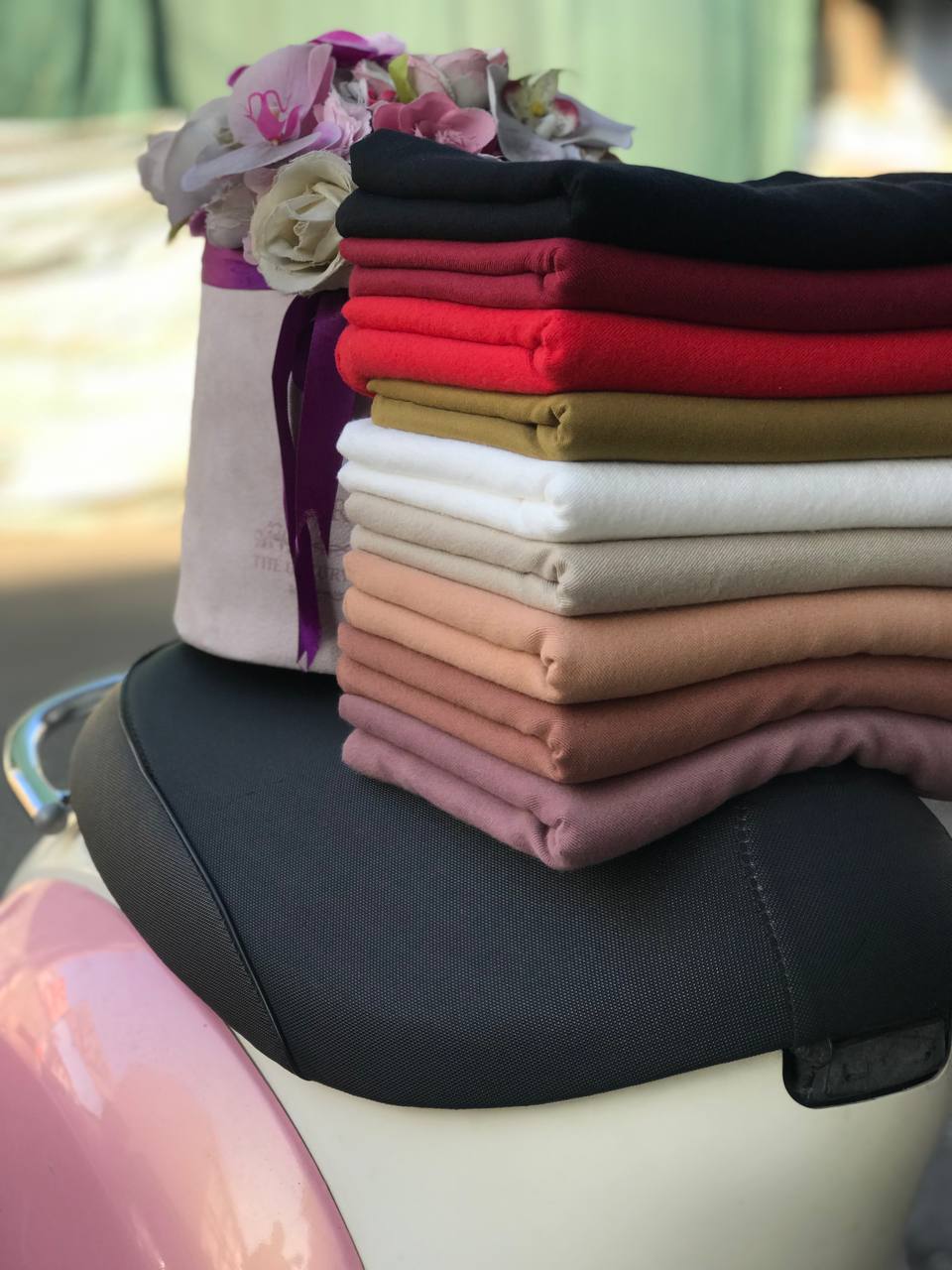 photo_5791871615108235183_y