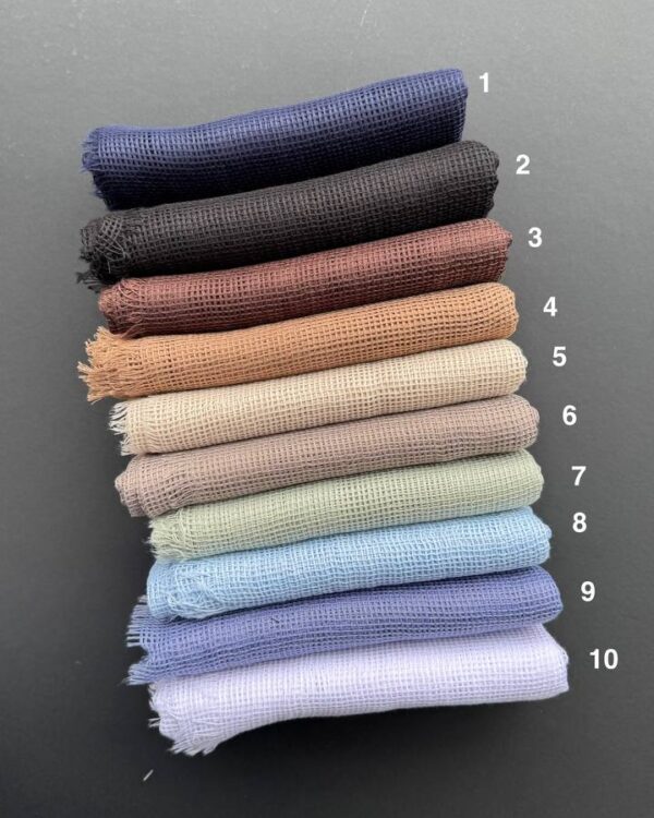 شال تمام نح پارچه سوزنی طرح بیسکوییتی دور ریش (تک فروشی کد ۱۲۴)