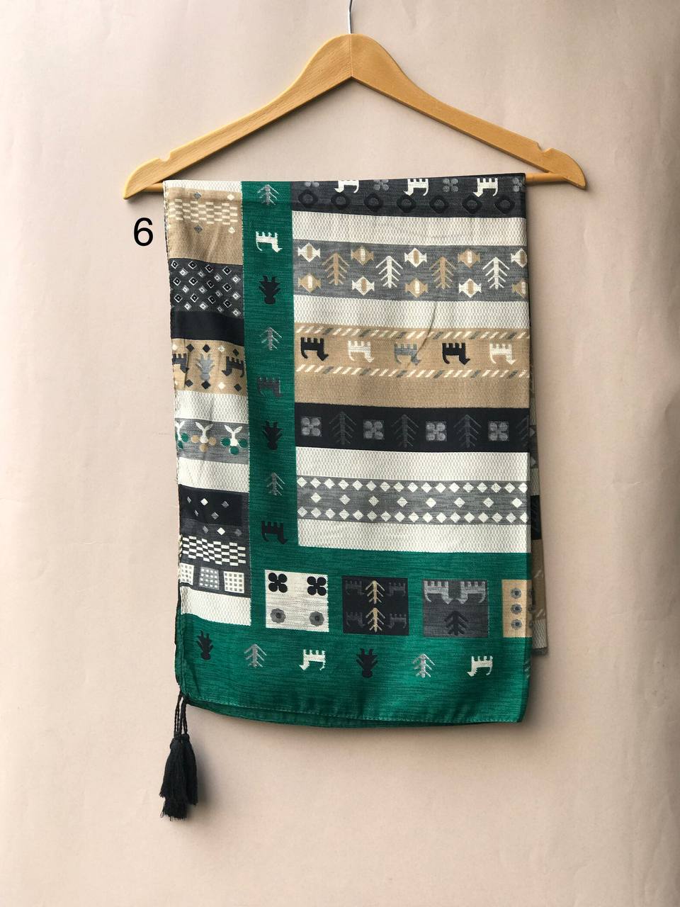 photo_5800667398892800040_y