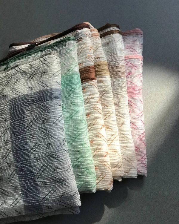 شال برشکا نخ وارداتی