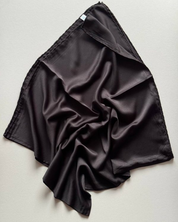 روسری ساتن ابریشم پارچه ترک دور دوخت (كد 271)