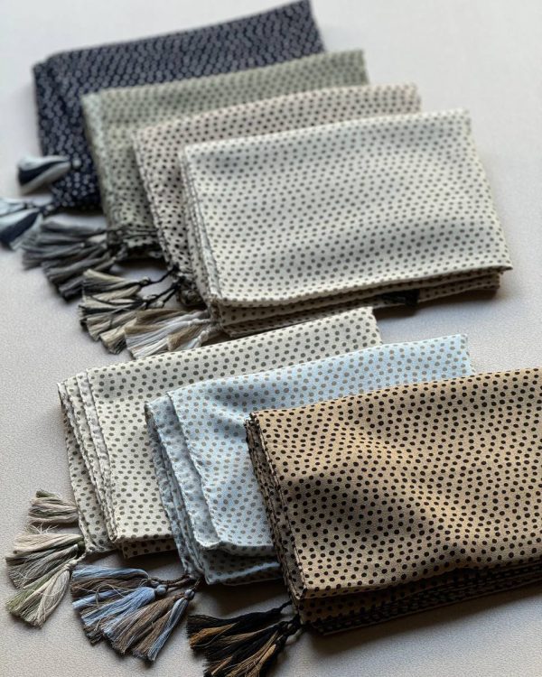 شال نخ پنبه توپی (تک فروشی کد ۳۵۱)