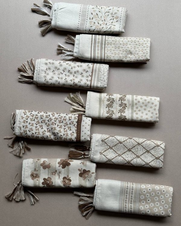 شال نخ پنبه منگوله دار (تک فروشی کد ۴۱۰)