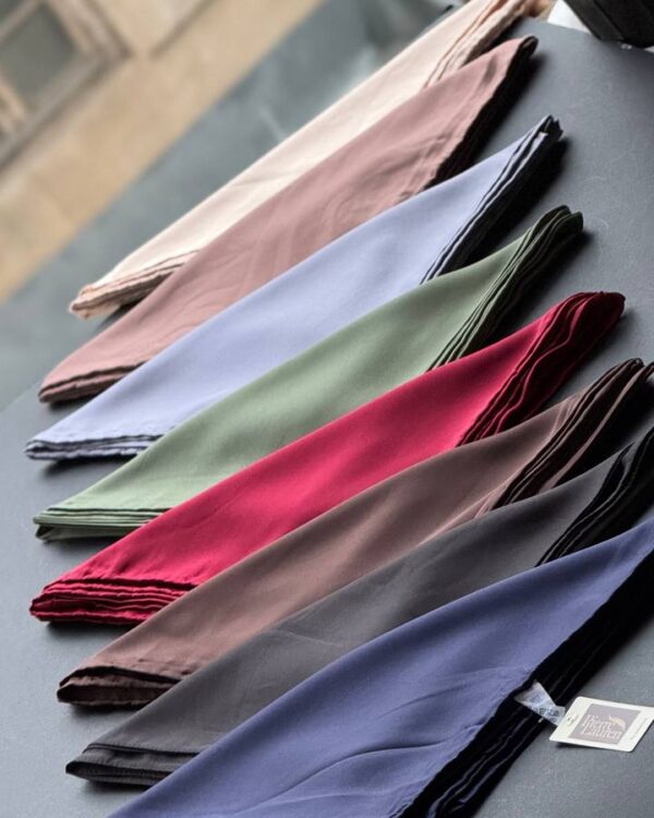 روسری تکرنگ ساتن میکرو ساده 110 سانتی (تک فروشی کد 452)