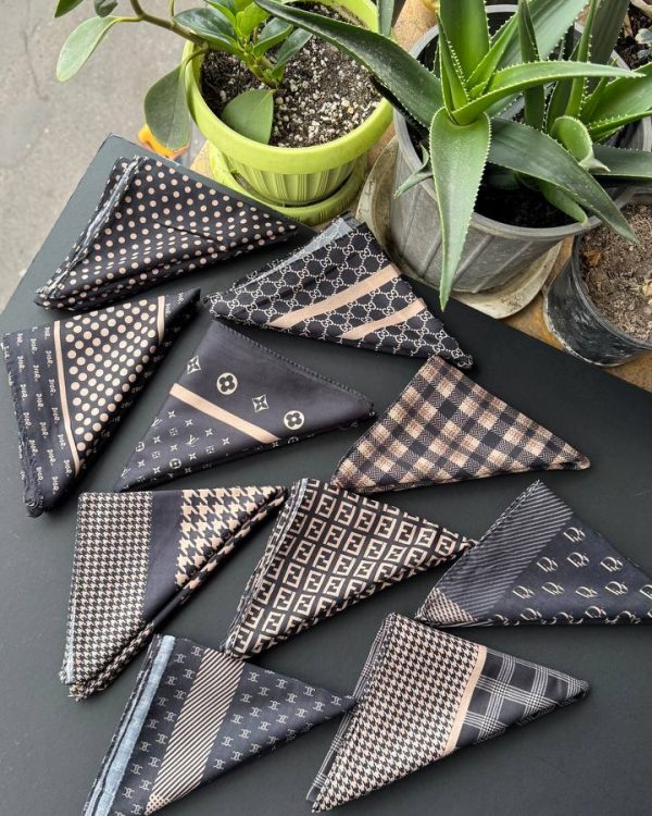 مینی اسکارف نخی مشکی کرم چاپی(تکفروشی کد 574)