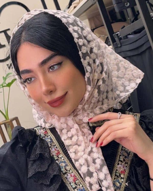 مینی اسکارف سه گوش توری(جین 8 تایی کد 614)