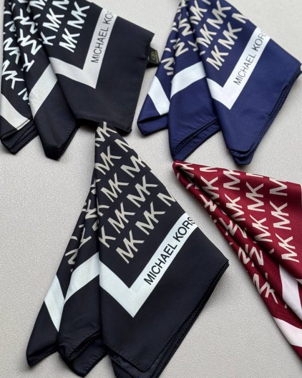 مدیوم اسکارف ساتن چاپی (جین 4 تایی کد 626)