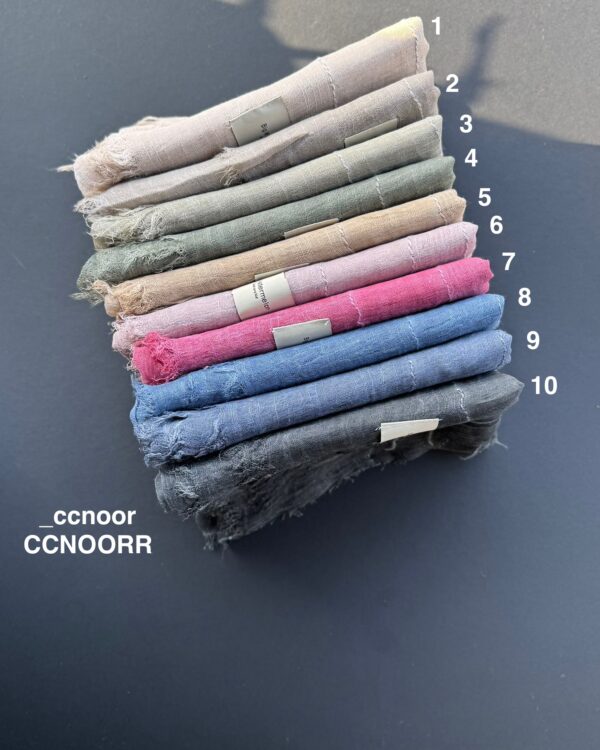 شال نخ فلورانس وارداتی دور ریش خط دار(جین 12 تایی کد 819)