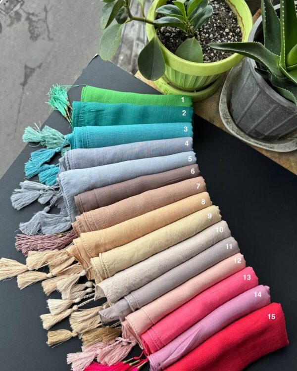 شال نخ اسلپ دور دوخت منگوله دار عمده (جین 10 تایی کد 286)