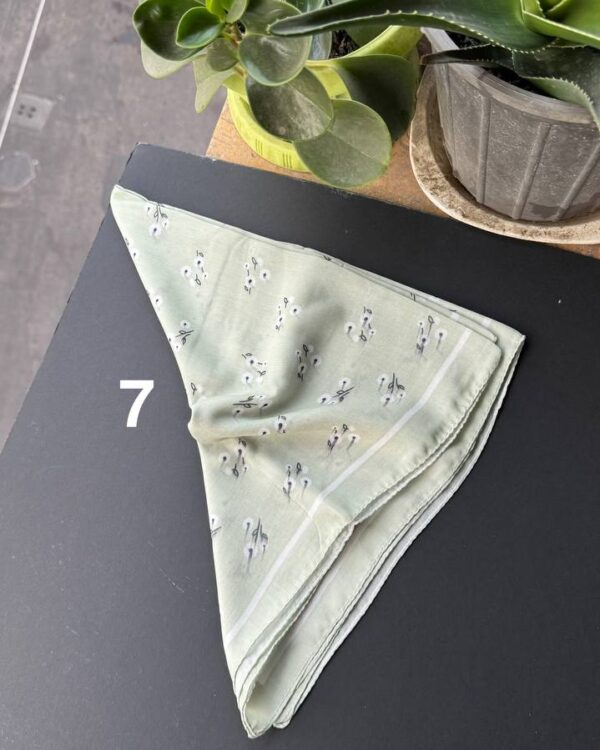 مینی اسکارف تمام نخ ۷۰ سانتی شکوفه ای عمده(جین 8 تایی کد 947)