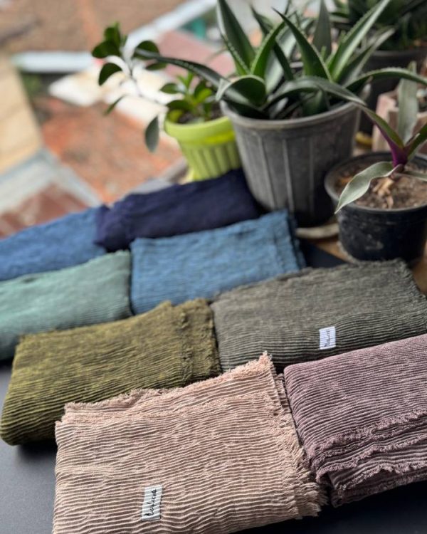 شال نخ پنبه دور ریش پلیسه سنگشور پاییزه🍁عمده(جین 8 تایی کد 973)