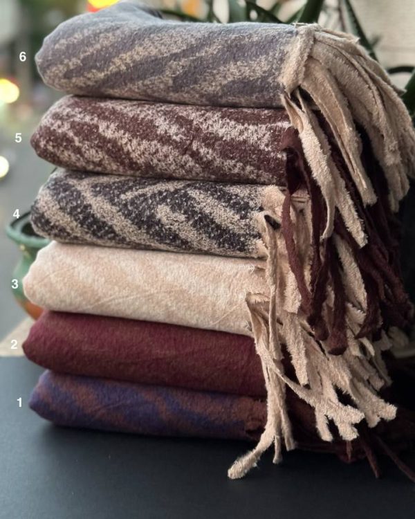 بیگ اسکارف طرح دوم موهر تدی دو رو (تکفروشی کد 1024)