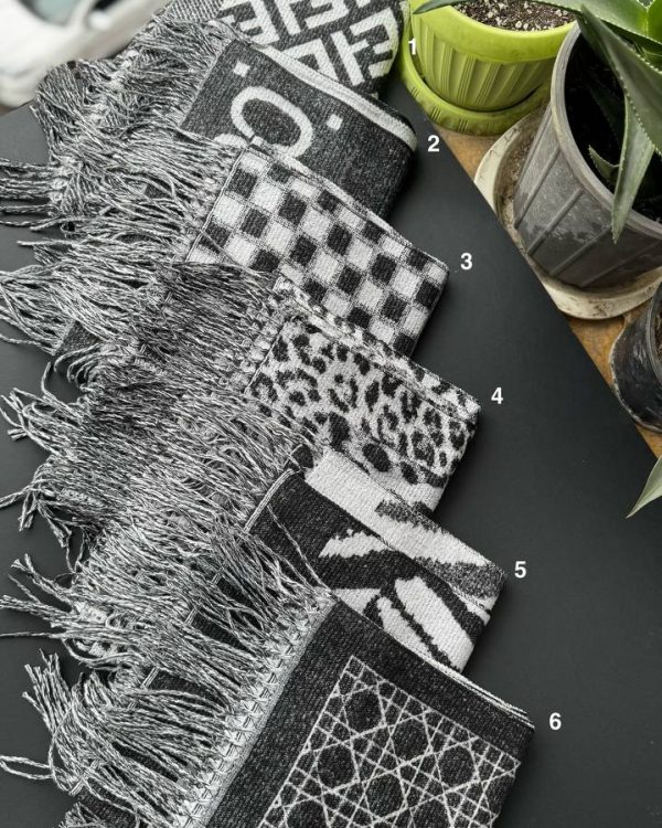 شال موهر مشکی سفید طوسی دو رو ریشه دار گرم بالا عمده(جین 6 تایی کد 987)