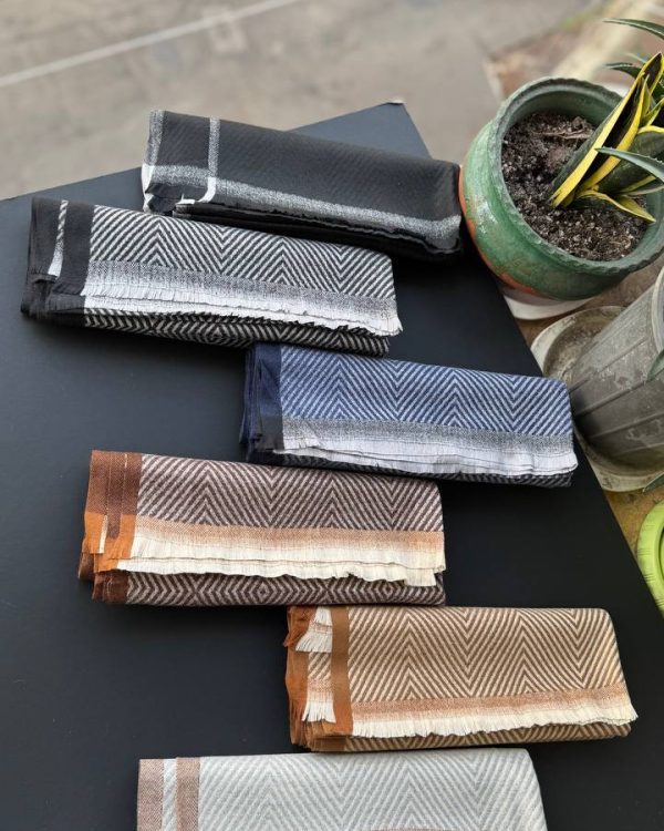 شال موهر جناقی طرح لوزی دو رو نوار لمه عمده (جین 6 تایی کد 1019)