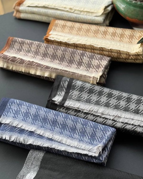 شال موهر جناقی طرح پیچازی دو رو نوار لمه(تکفروشی کد 1012)