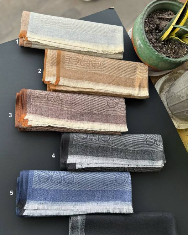 شال موهر جناقی طرح لویی وی دو رو نوار لمه(تکفروشی کد 1016)