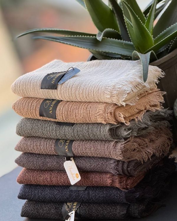 شال نخ کنف دور ریش برفکی آناهیتا (تکفروشی کد 1040)