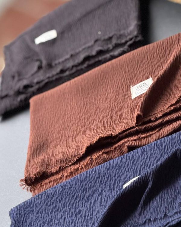 شال نخ پلیسه پاییزه دور ریش شاین زارا( تکفروشی کد 1042)