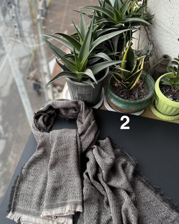 شال بافت موهر دور ریش طرح جناقی عمده (جین 10 تایی کد 1077)