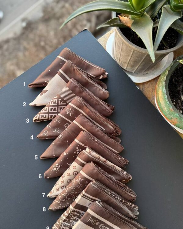 مینی اسکارف نخی پاییزه طرح قهوه ای(تکفروشی کد 1111)