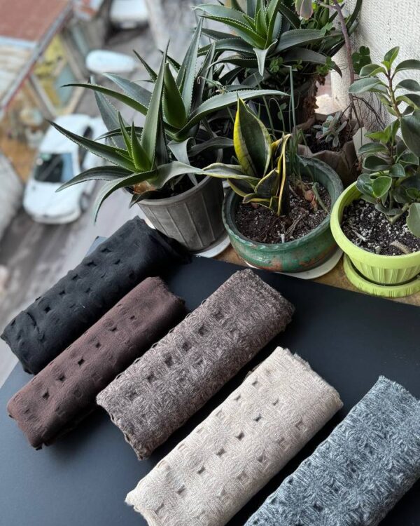 شال موهر کاموایی پنجره‌ای وارداتی(تکفروشی کد 1095)