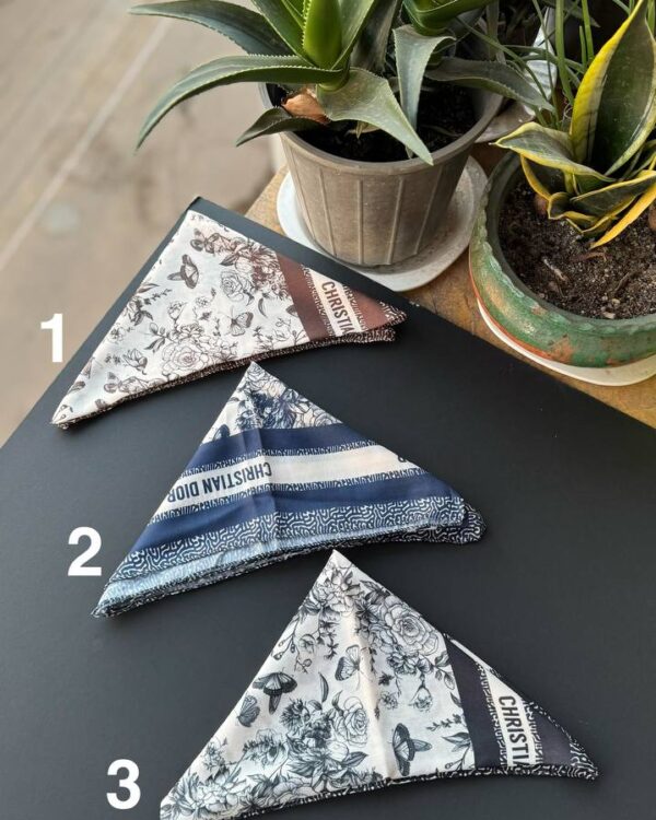 مینی اسکارف نخی پاییزه طرح dior(تکفروشی کد 1116)