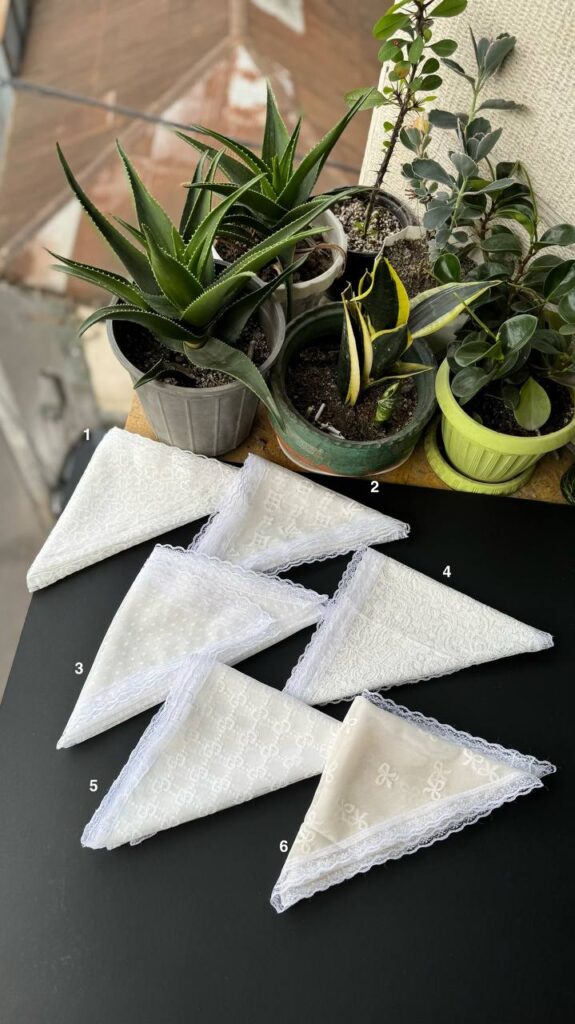 مینی توری سفید سه گوش (کد 1250)